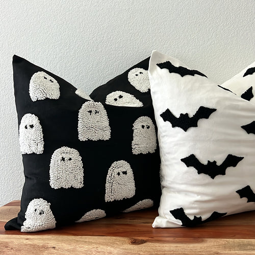 Halloween throw pillow cover (20x20 inch)
